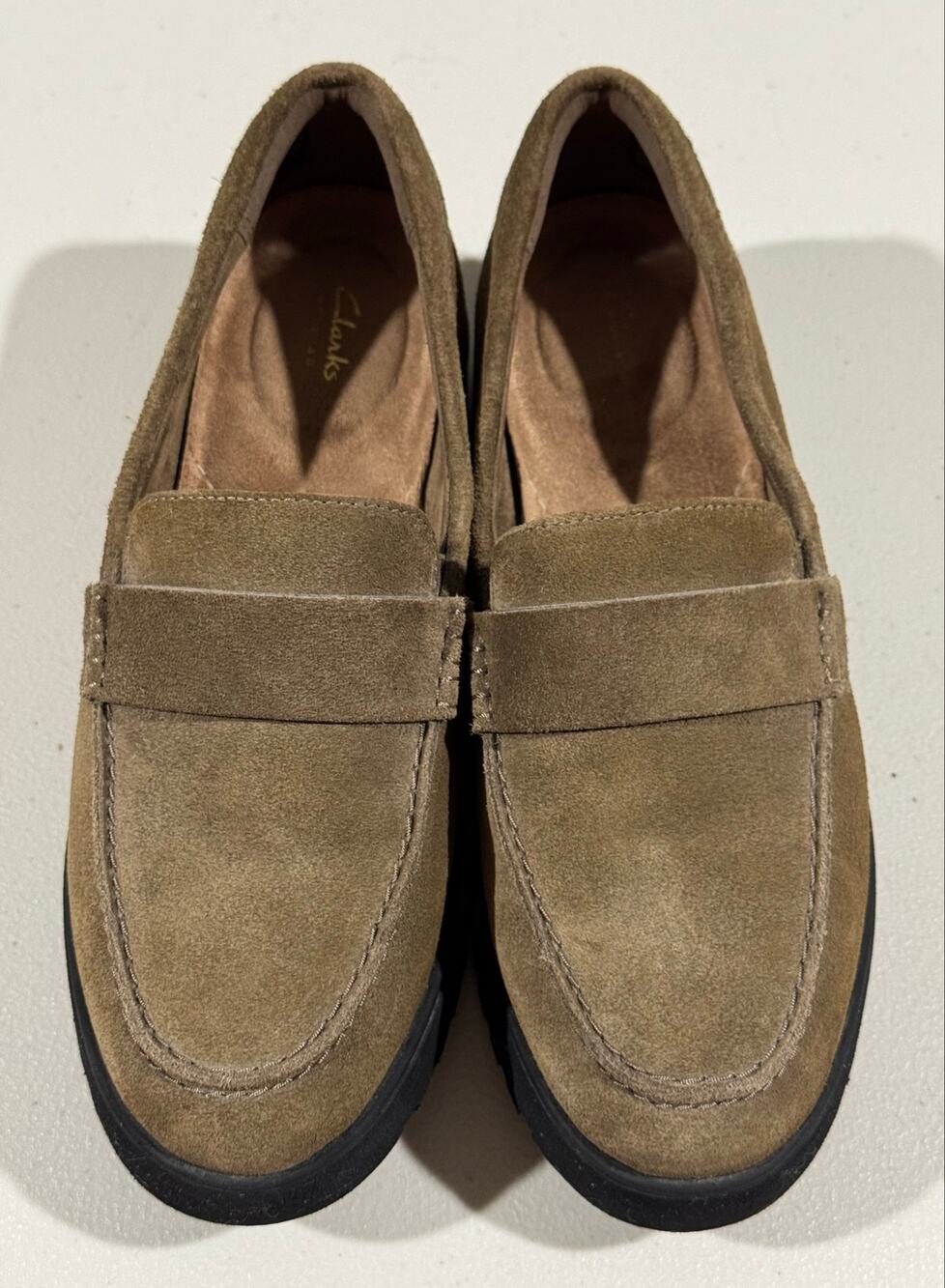 Clarks Brown Suede Loafers Womens Size 7M Comfort Penny Loafer Style Slip-on